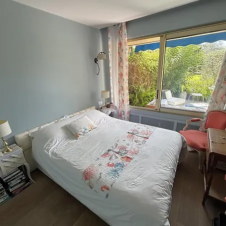 2 Chambres, Terrasses, Proche Et Commerces A Saint-jean Cap Ferrat