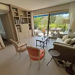 Appartamento 2 Chambres, Terrasses, Proche Et Commerces à Saint-jean Cap Ferrat *