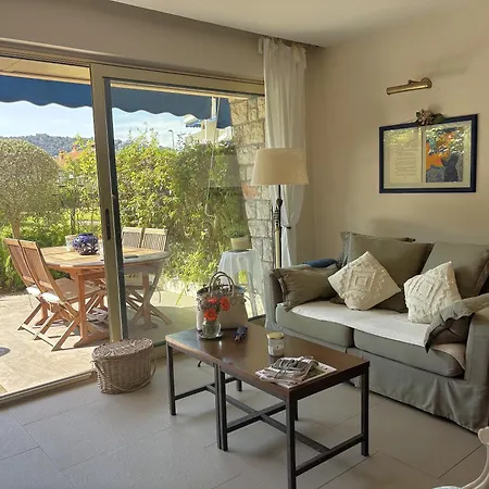 2 Chambres, Terrasses, Proche Et Commerces A Saint-jean Cap Ferrat *