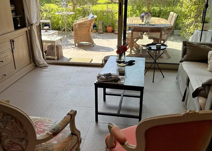 2 Chambres, Terrasses, Proche Et Commerces A Saint-jean Cap Ferrat Апартаменты *