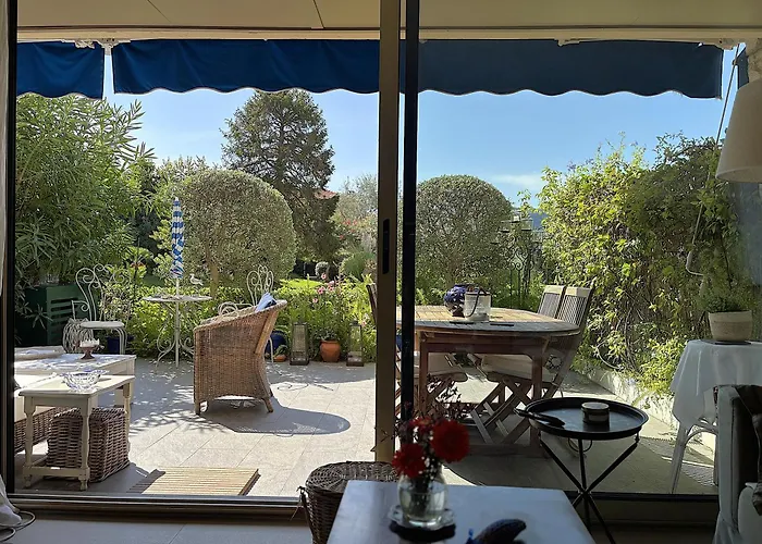 2 Chambres, Terrasses, Proche Et Commerces A Saint-jean Cap Ferrat Апартаменты Сен-Жан-Кап-Ферра