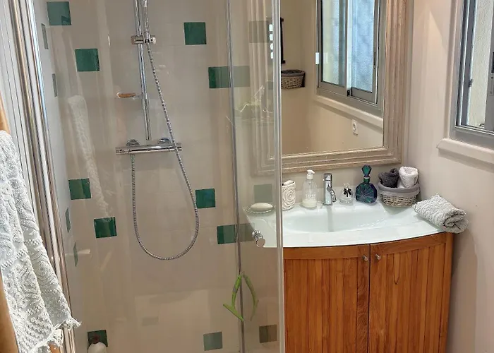 Апартаменты 2 Chambres, Terrasses, Proche Et Commerces A Saint-jean Cap Ferrat *