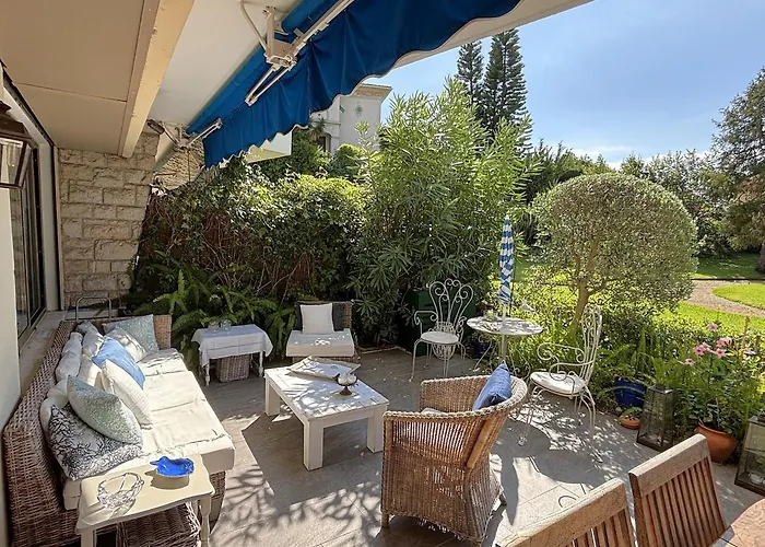 Апартаменты 2 Chambres, Terrasses, Proche Et Commerces A Saint-jean Cap Ferrat *